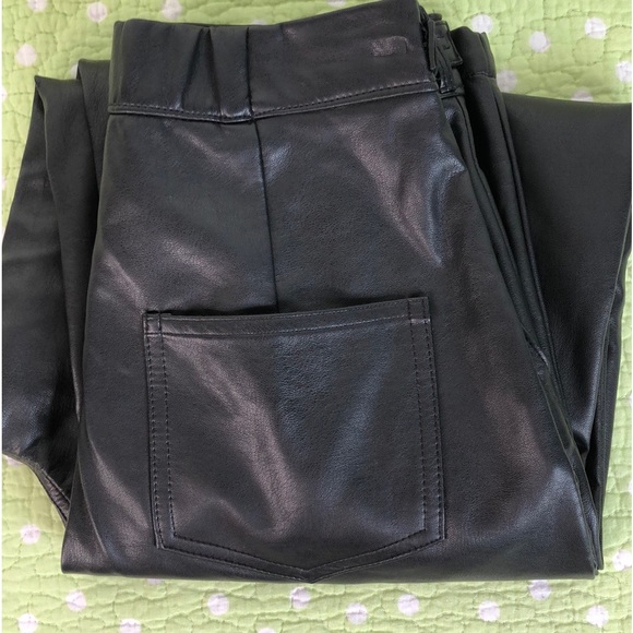 Zara faux leather high-waisted pants - Picture 10 of 10